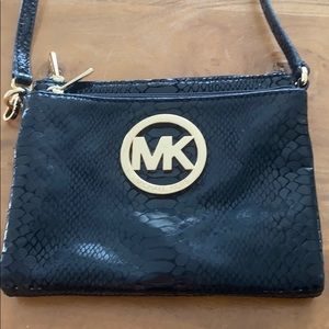 Authentic Michael Kors crossbody